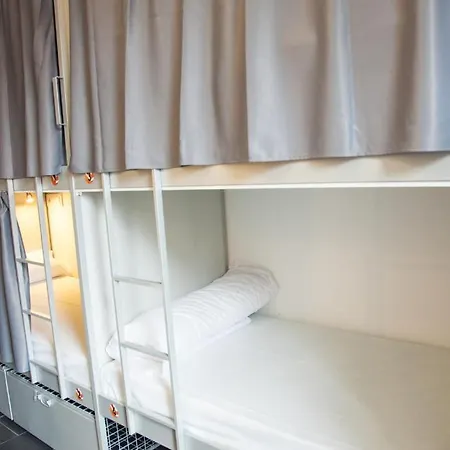 Hostal St Christopher's *