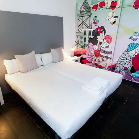 St Christopher's Hostal *